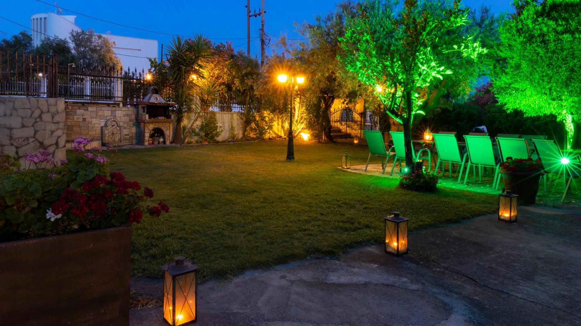Salonikiou Beach Apartments & Villas Ájos Nikólaos Eksteriør bilde