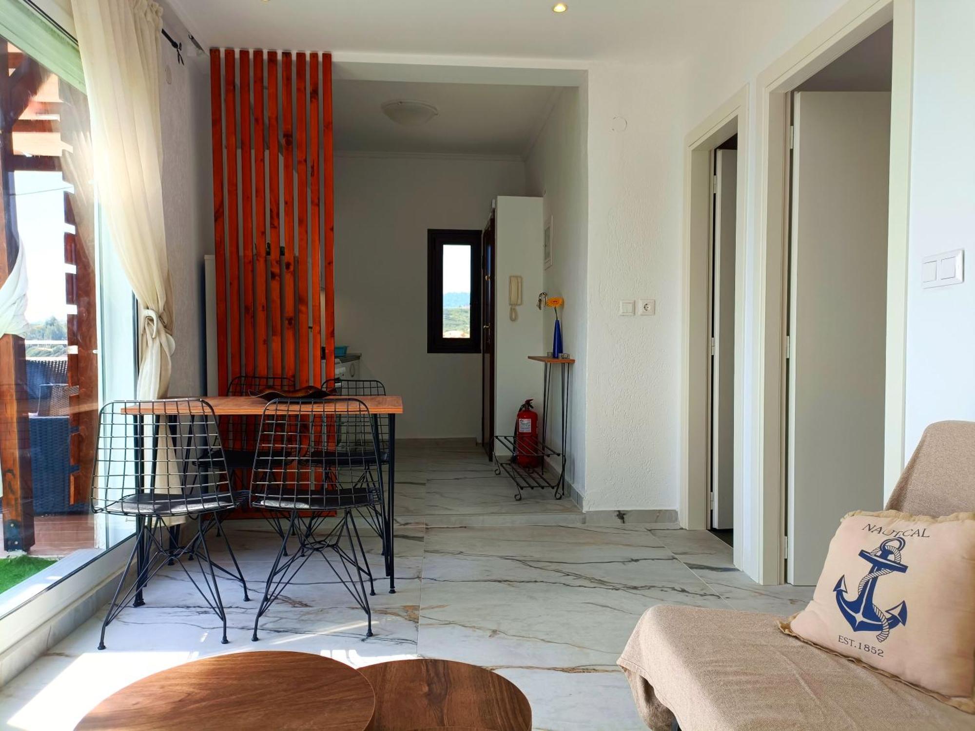 Salonikiou Beach Apartments & Villas Ájos Nikólaos Eksteriør bilde