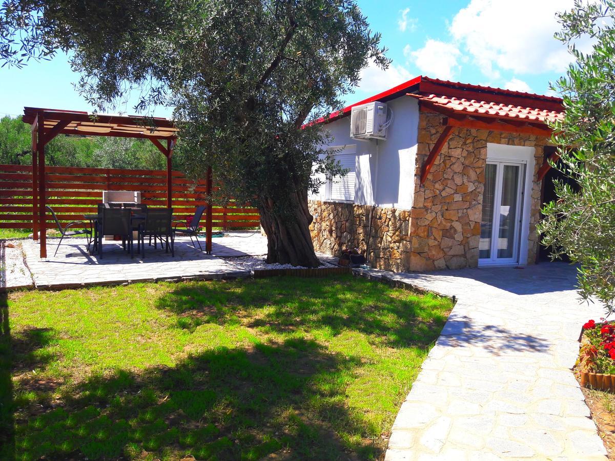 Salonikiou Beach Apartments & Villas Ájos Nikólaos Eksteriør bilde