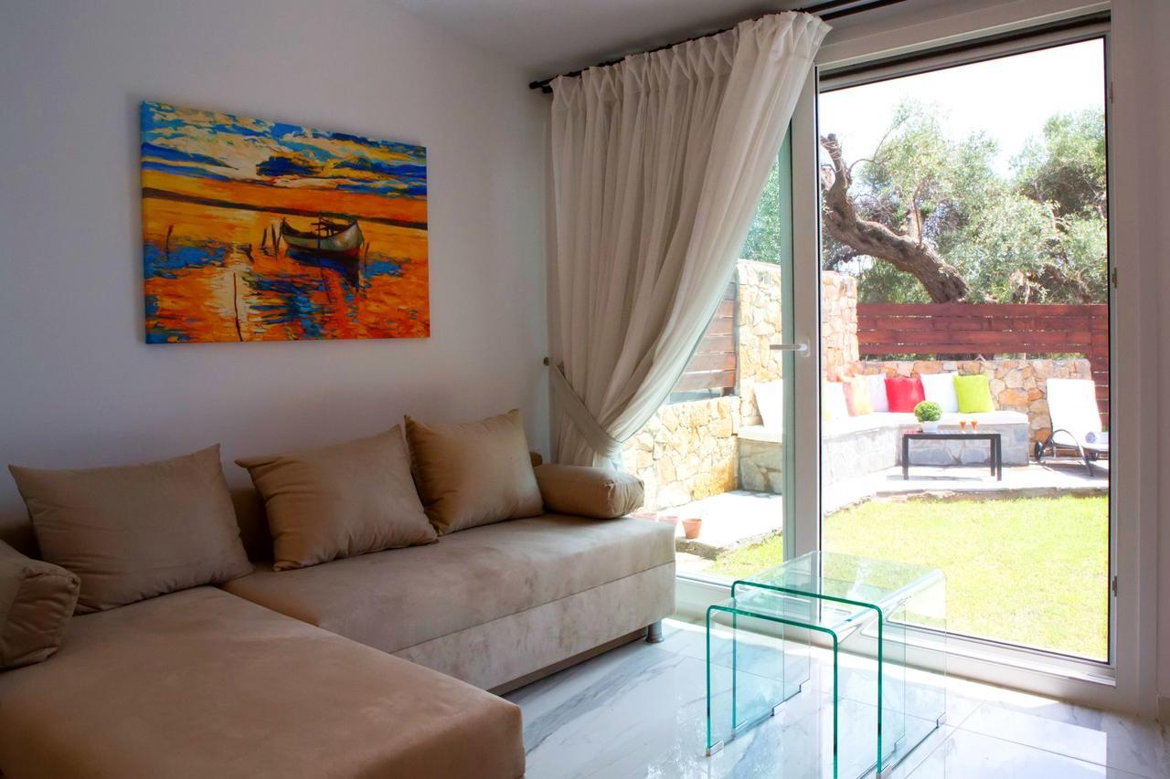 Salonikiou Beach Apartments & Villas Ájos Nikólaos Eksteriør bilde