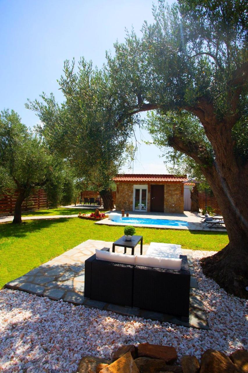 Salonikiou Beach Apartments & Villas Ájos Nikólaos Eksteriør bilde