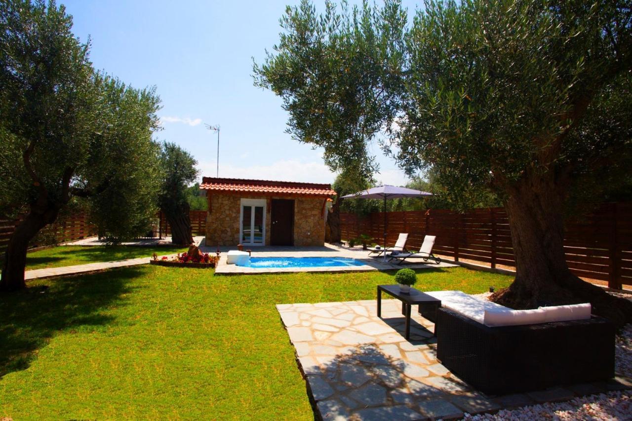 Salonikiou Beach Apartments & Villas Ájos Nikólaos Eksteriør bilde
